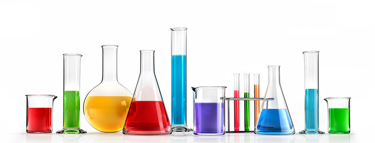 Laborgläser Laborgläser mit farbigen Flüssigkeiten