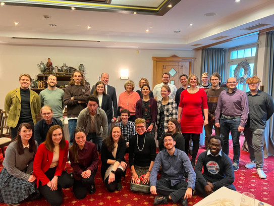 Group picture at the 2023 christmas dinner